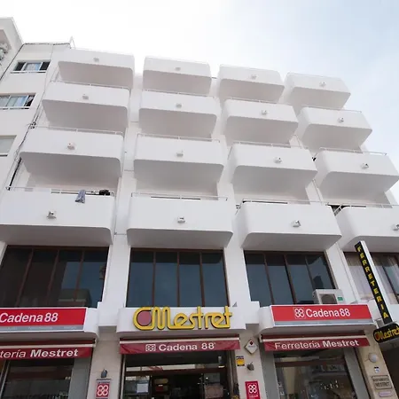 Mestret Apartment *